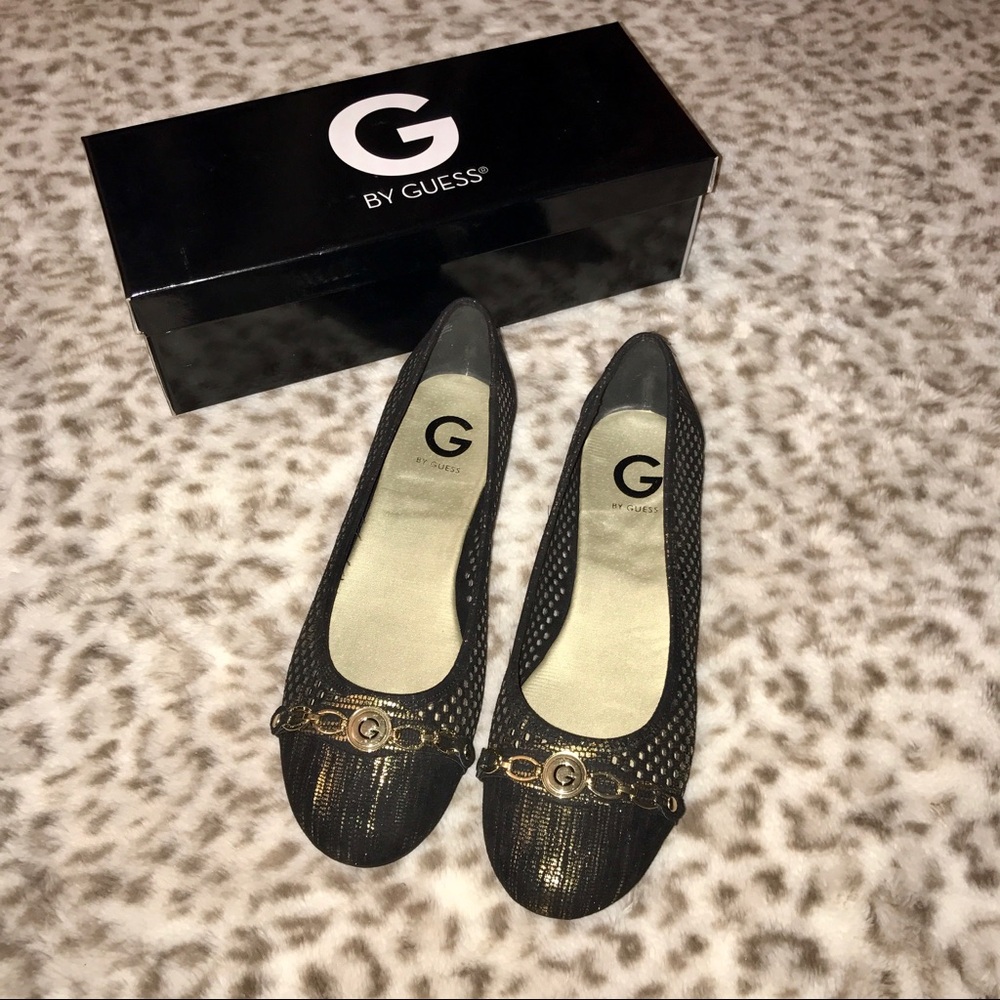 G by Guess Black Metallic Chain-Accent Flats - Picture 2 of 5